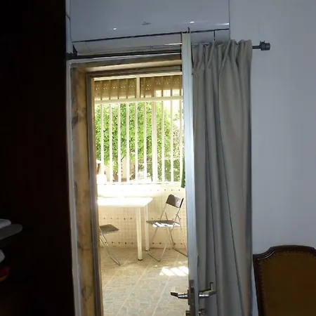 Bed & Breakfast City Center *